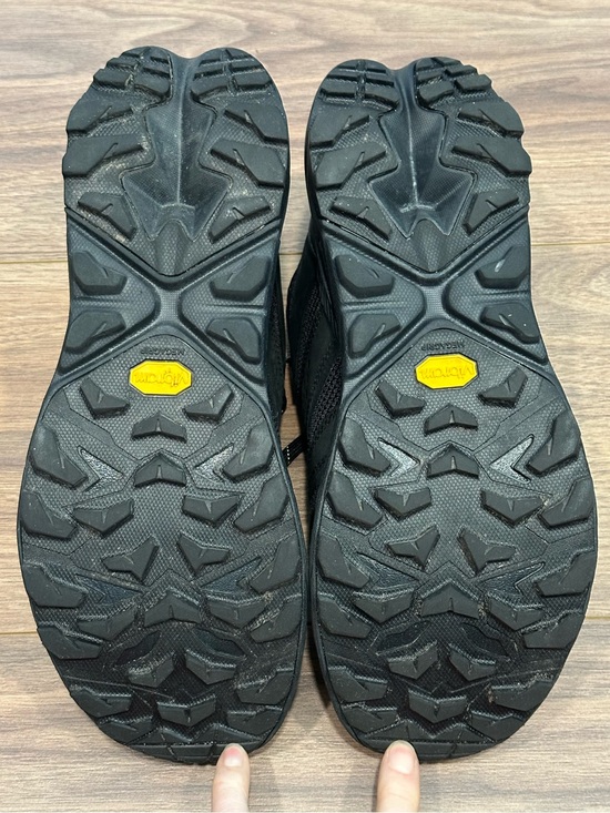 Hoka Anacapa 2 Freedom Hiking Sneakers in Black Size 10.5 main image 10